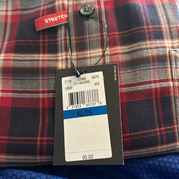 Van Heusen dress shirt - Picture 3 of 3